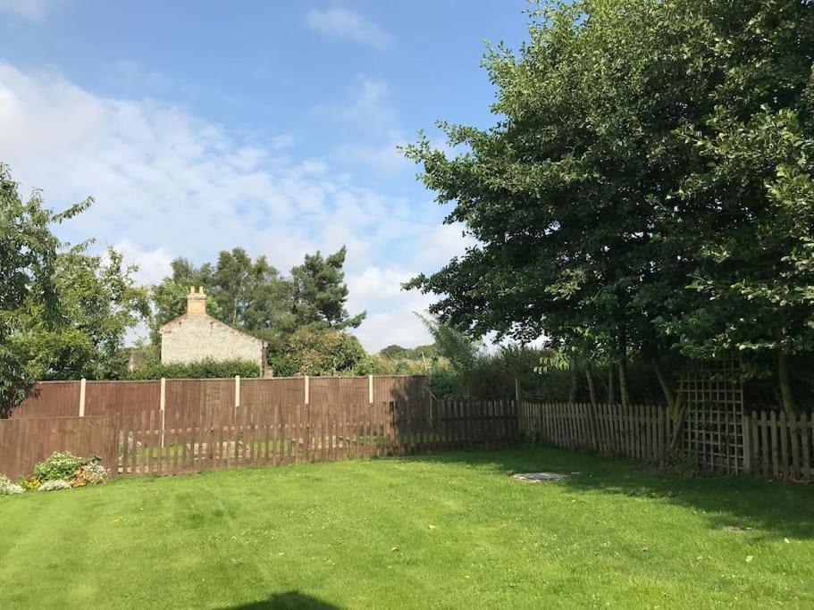 Betty'S Cottage - Traditional Norfolk Farm Cottage Swafield Exteriör bild